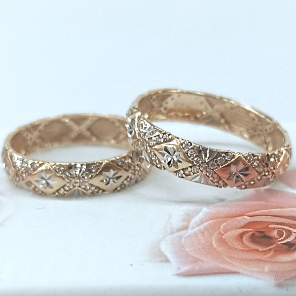 Золотое обручальное кольцо с красивым орнаментом - ASKIDA.RU