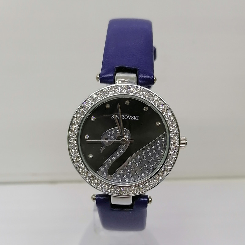 Женские молодежные часы Swarovski, черный циферблат - ASKIDA.RU